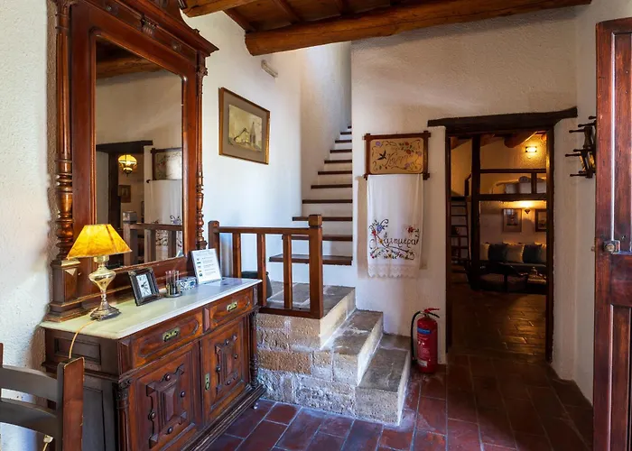 Ilianthos Traditional Maisonette * Hersonissos (Crete)