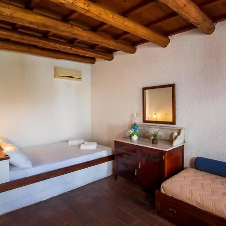 度假居 Ilianthos Traditional Maisonette