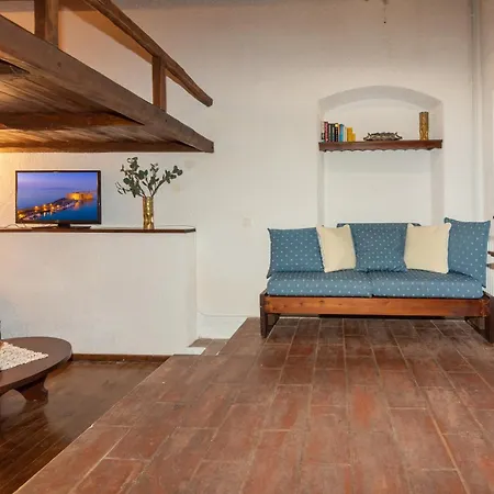 Ilianthos Traditional Maisonette