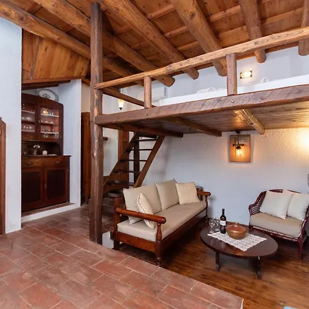 Ilianthos Traditional Maisonette