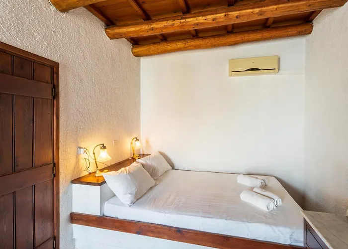 Ilianthos Traditional Maisonette