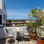 Ilianthos Traditional Maisonette *