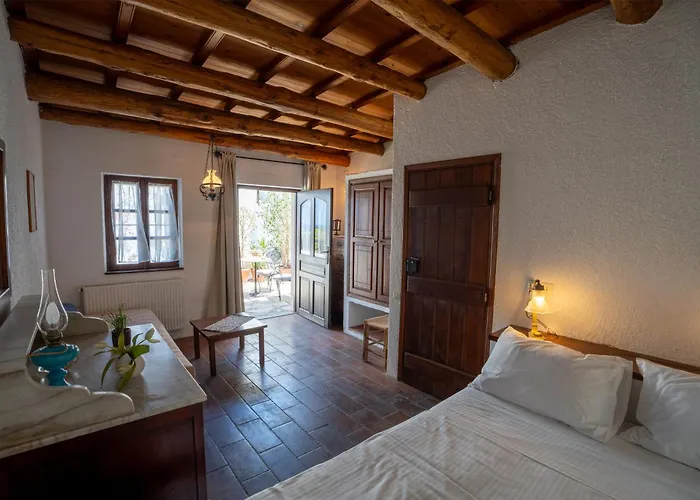 Ilianthos Traditional Maisonette בית נופש הרסוניסוס